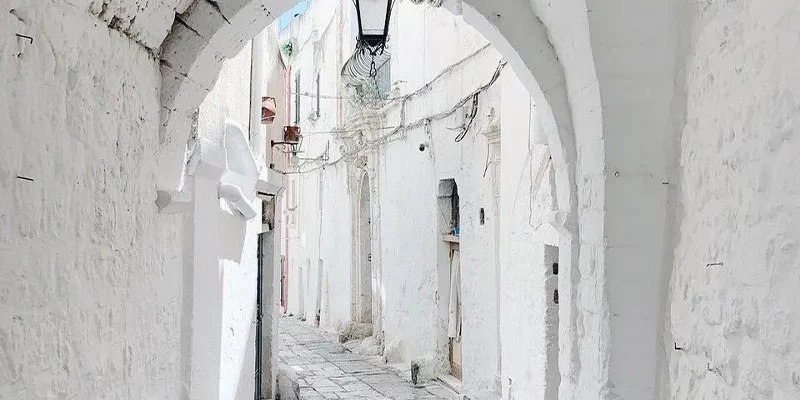 ostuni-img